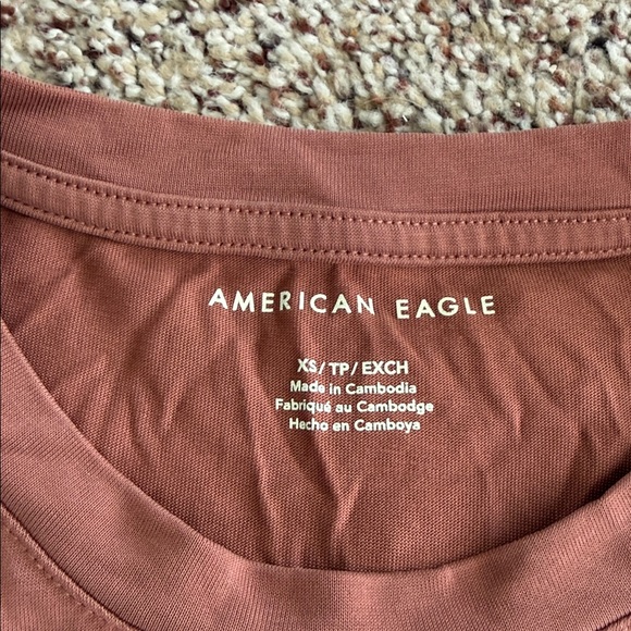 American Eagle Women's Dusty Rose Peplum Top. Size XS - Picture 2 of 2